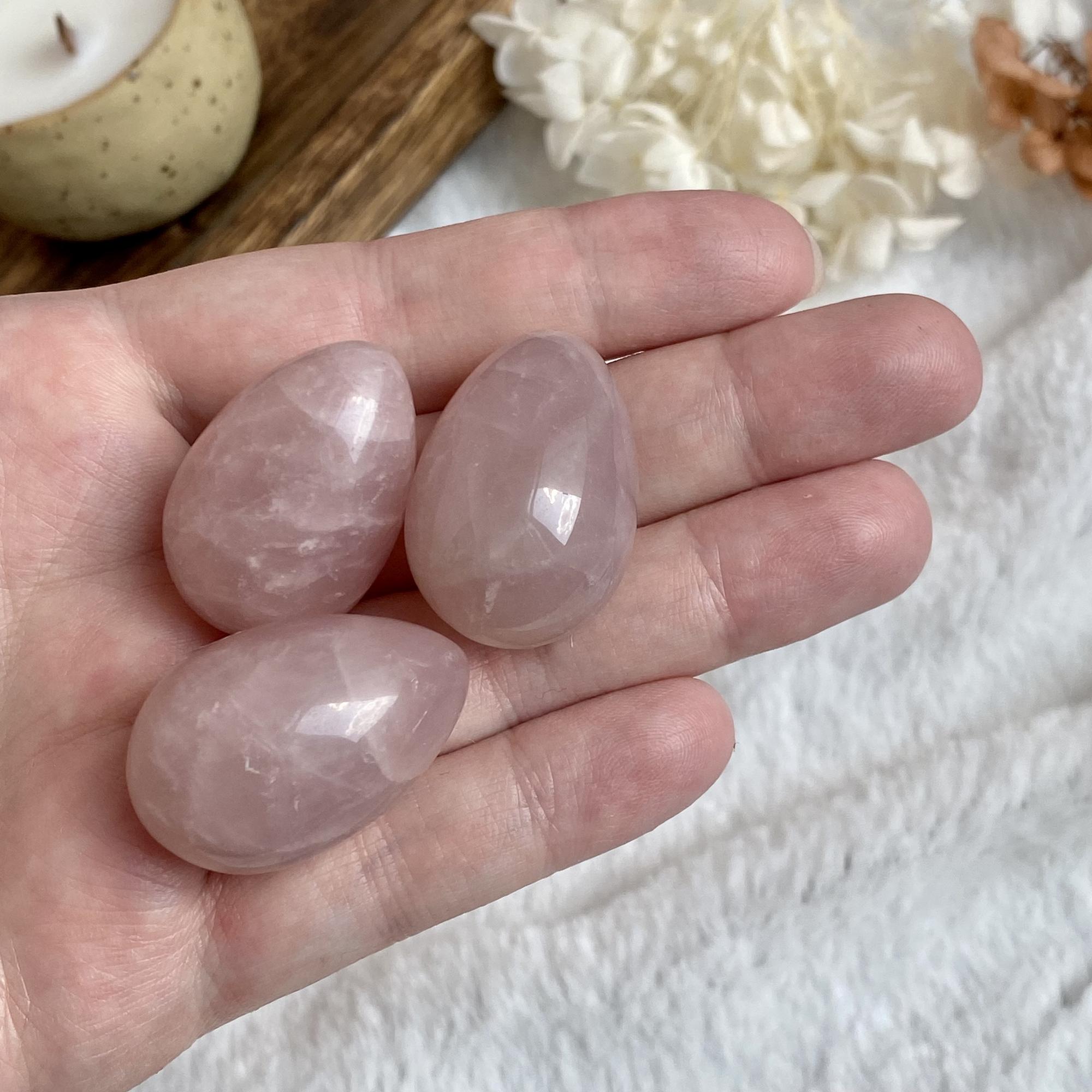 Яйца из розового кварца