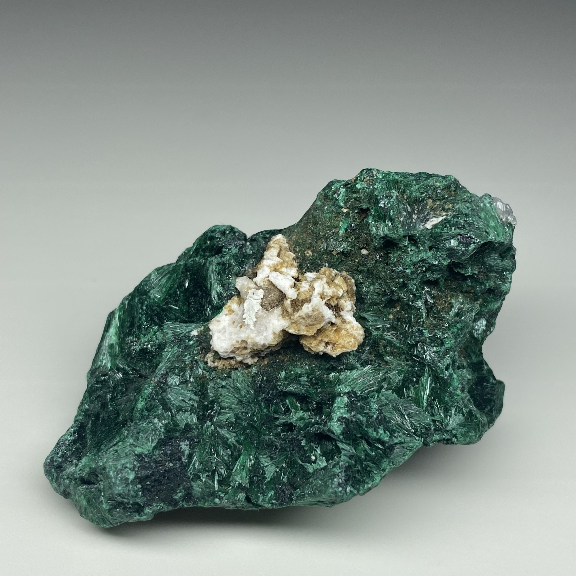 Малахит плисовый