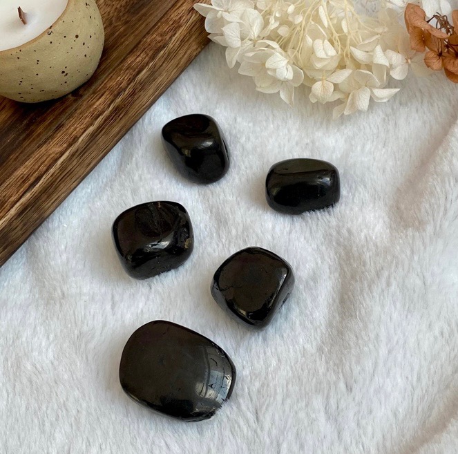 Галтовка гагата