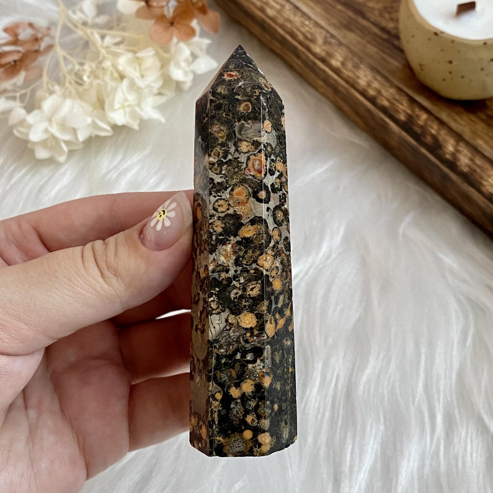 Кристалл из леопардовой яшмы (L)