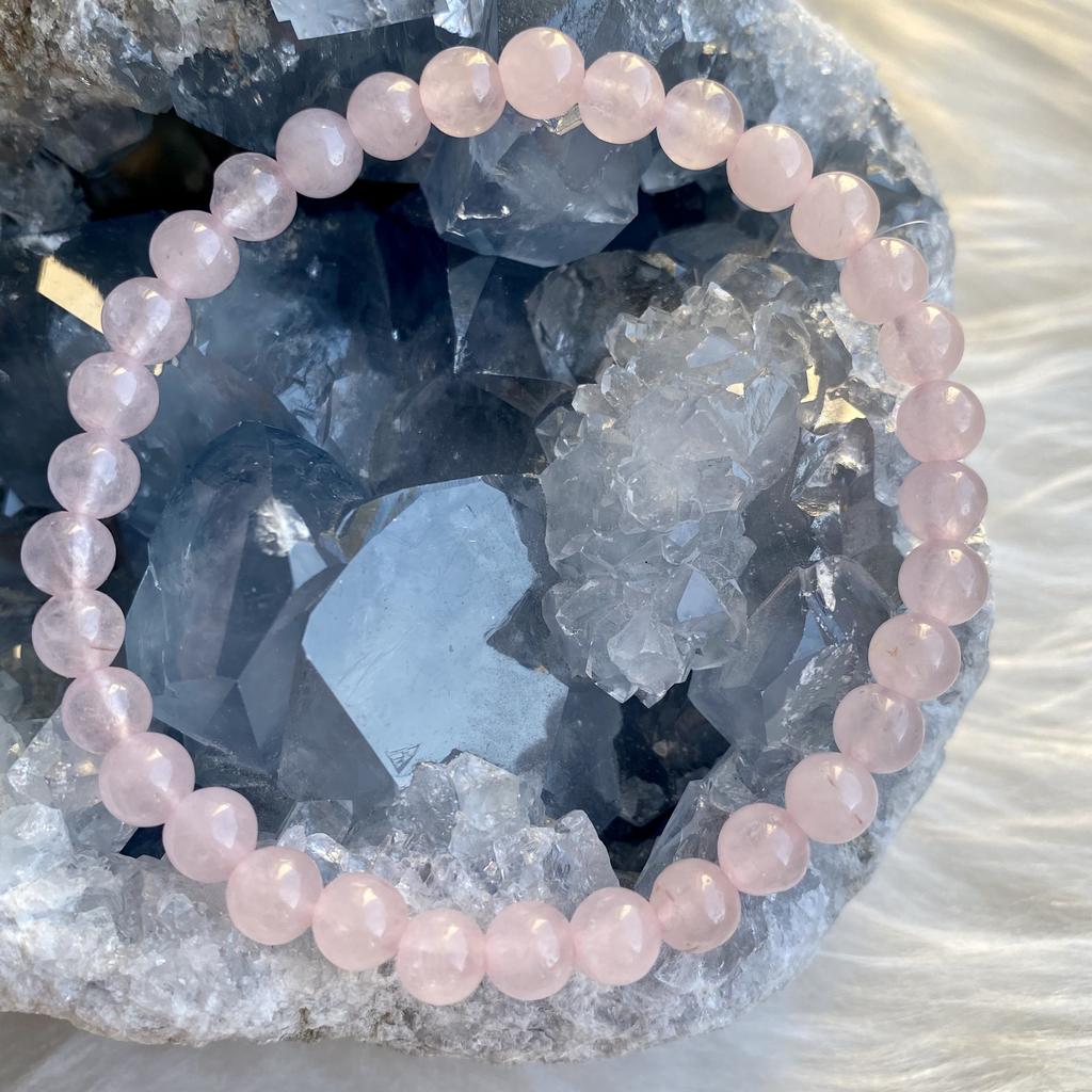 Браслет из розового кварца