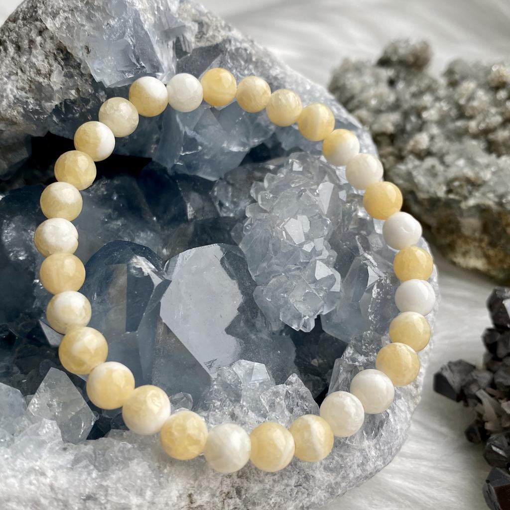 Браслет из лимонного кальцита