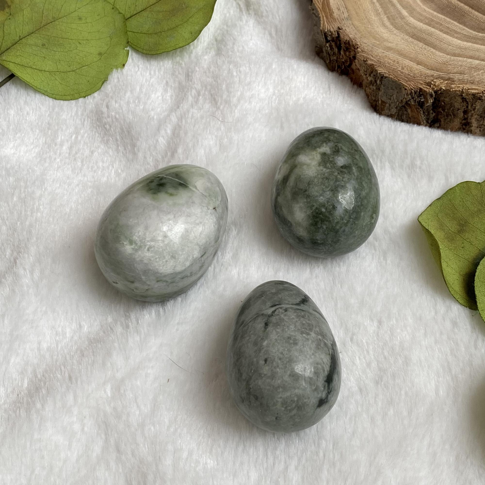 Яйцо из жада