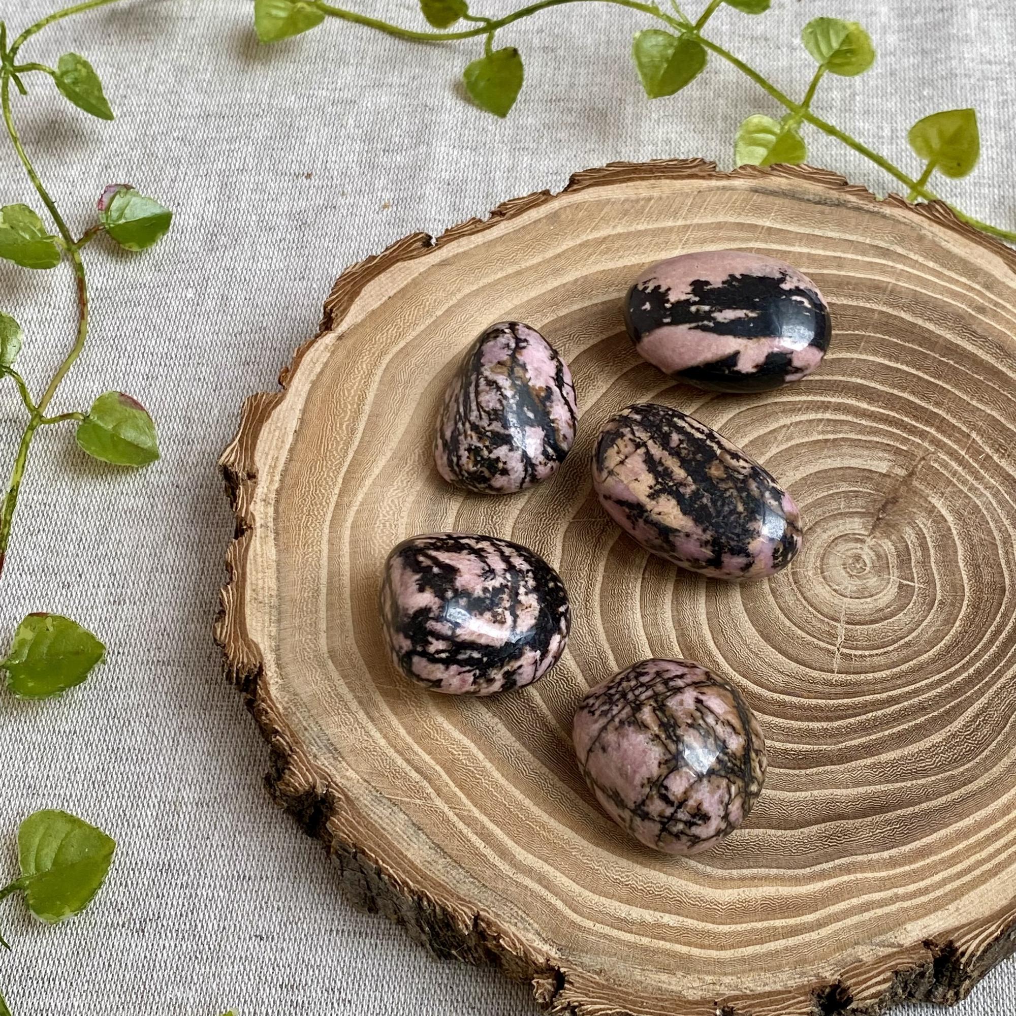 Галтовка родонита