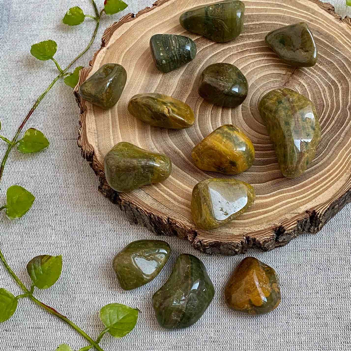 Галтовка океанической яшмы