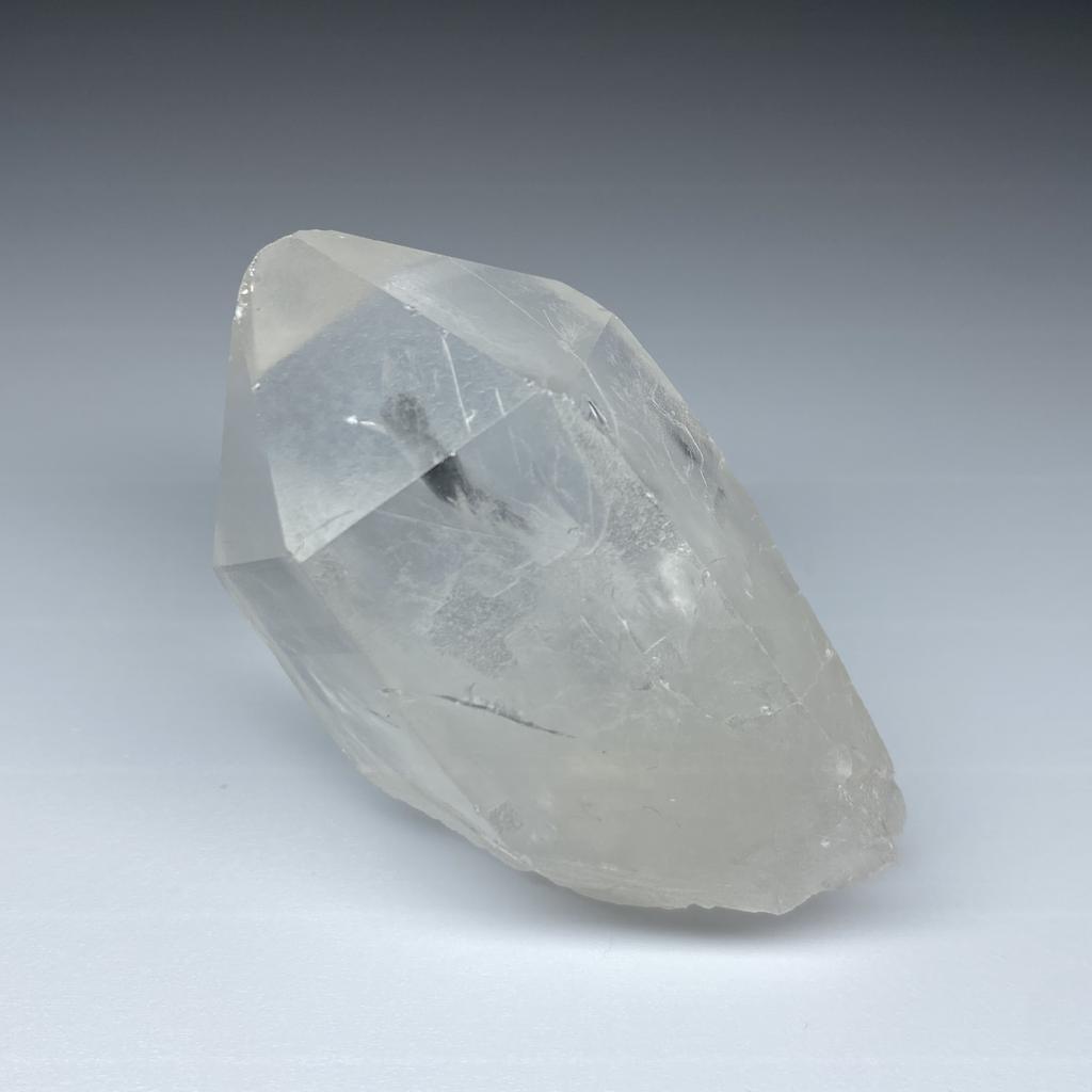 Горный хрусталь (необработанный кристалл)