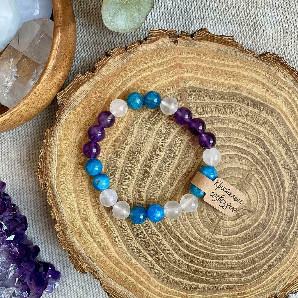 Кристальное созвездие <лунный камень · апатит · аметист>