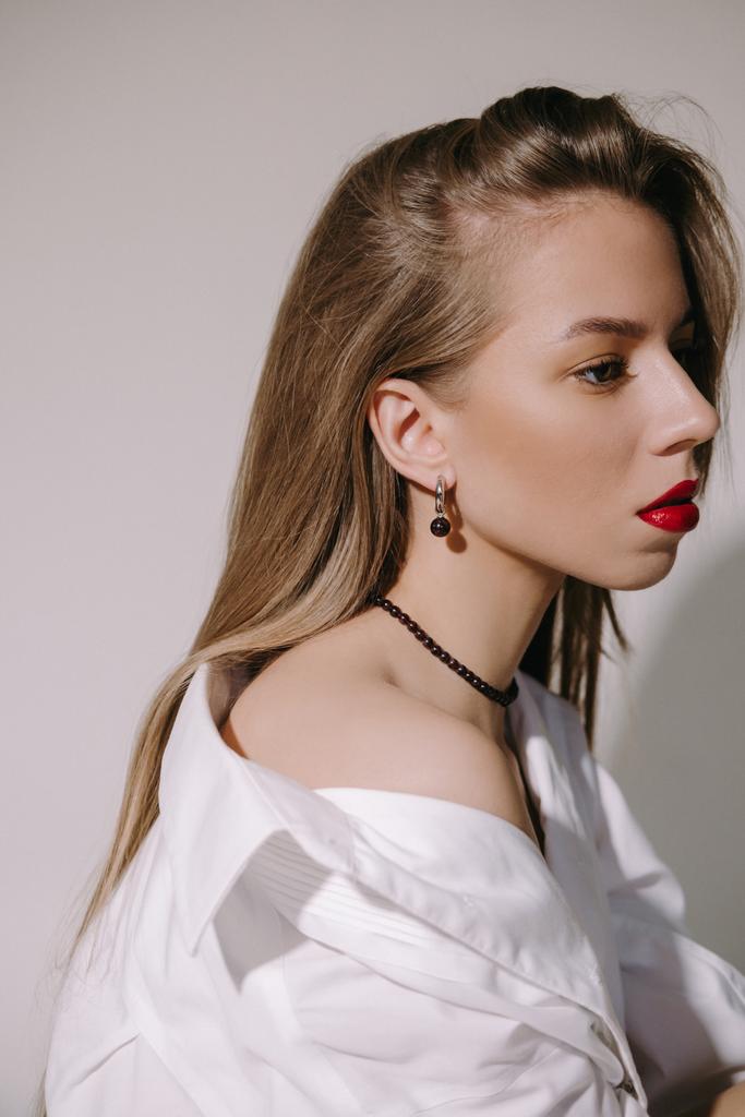 Чокер из граната