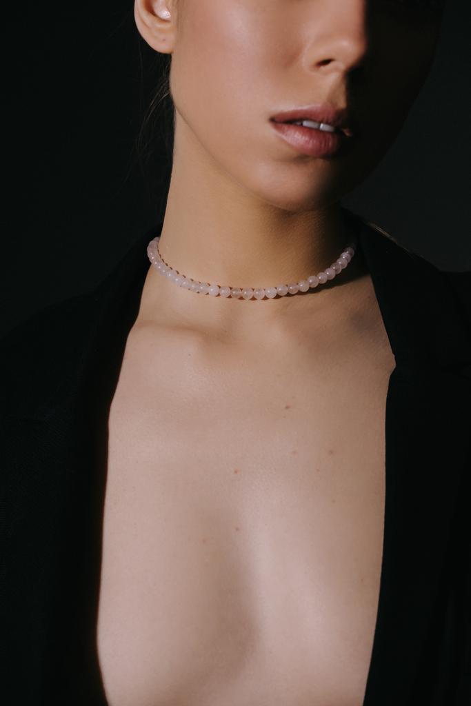 Чокер из розового кварца