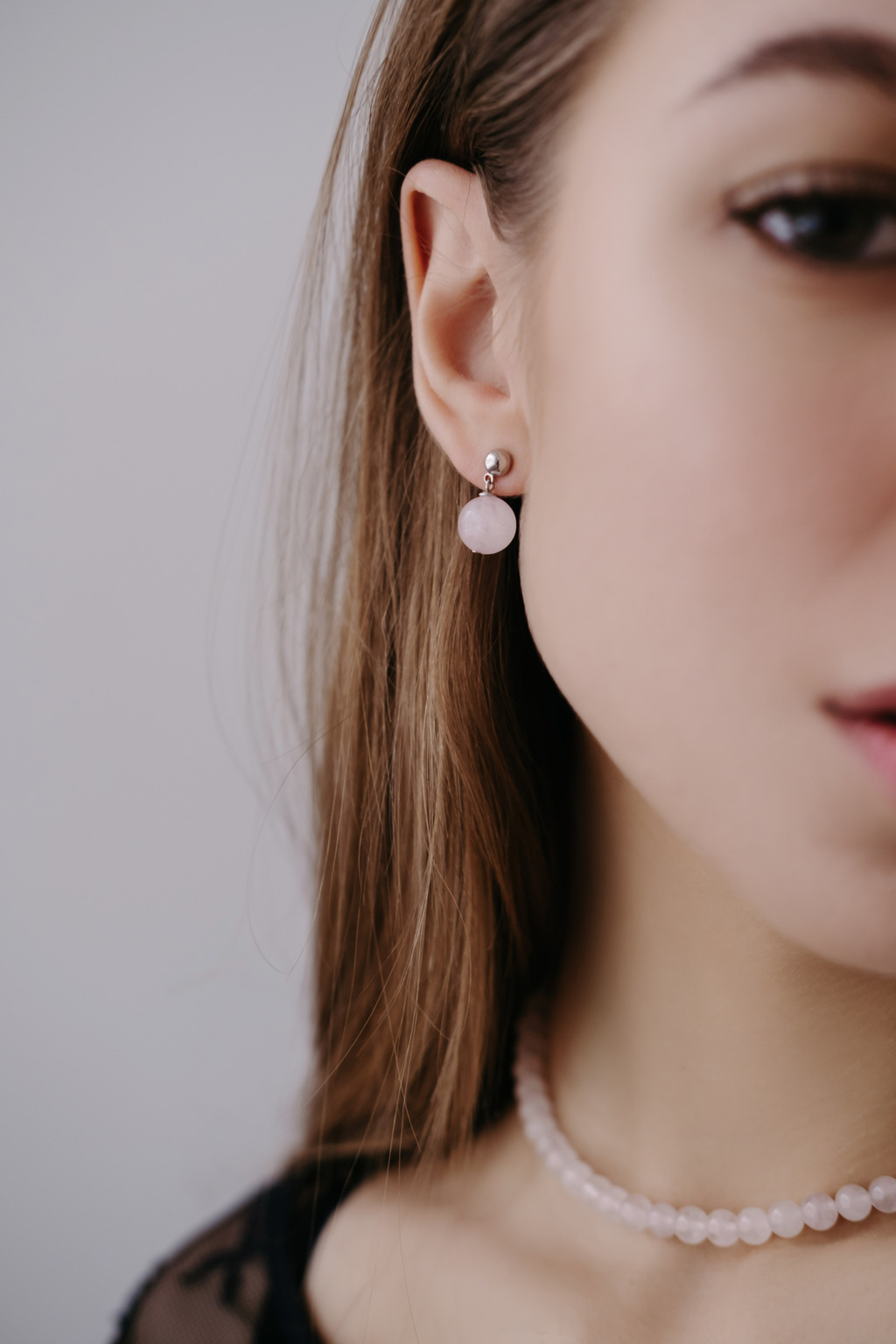 Серьги Sphere silver из розового кварца