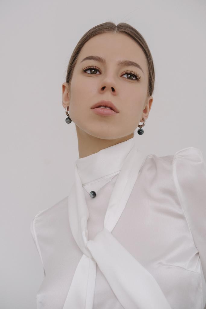 Набор из пяти бусинок на цепочке silver