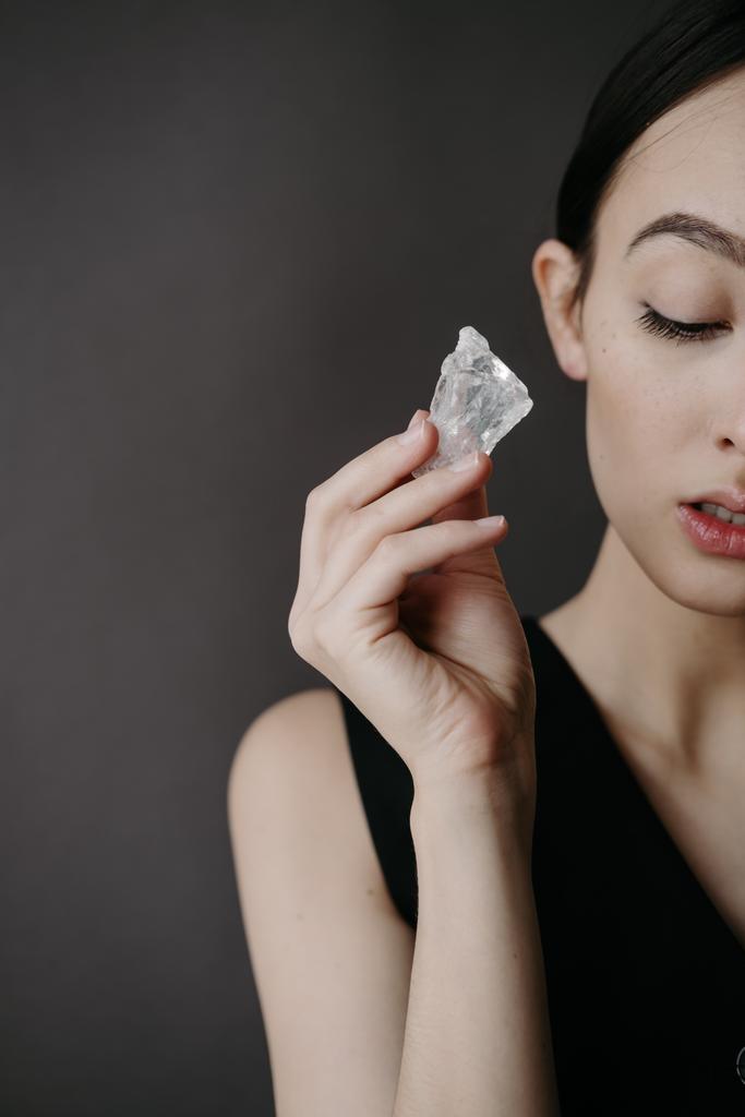 Талисман из горного хрусталя