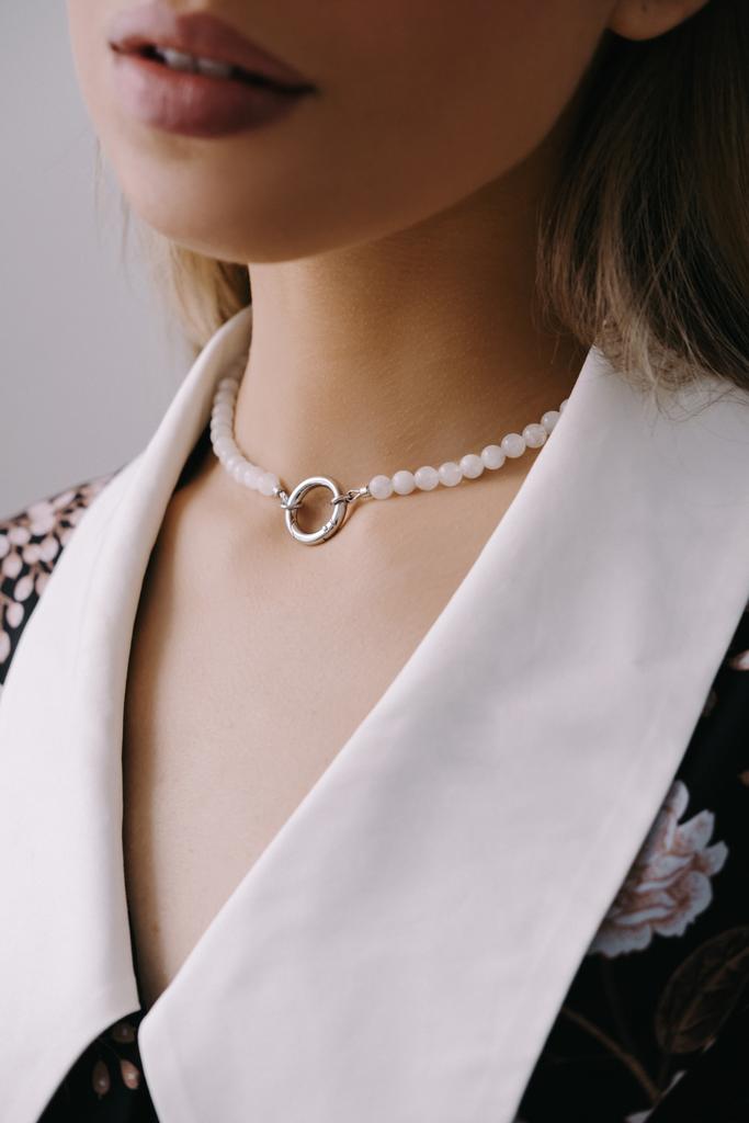 Чокер из беломорита с замочком-карабином