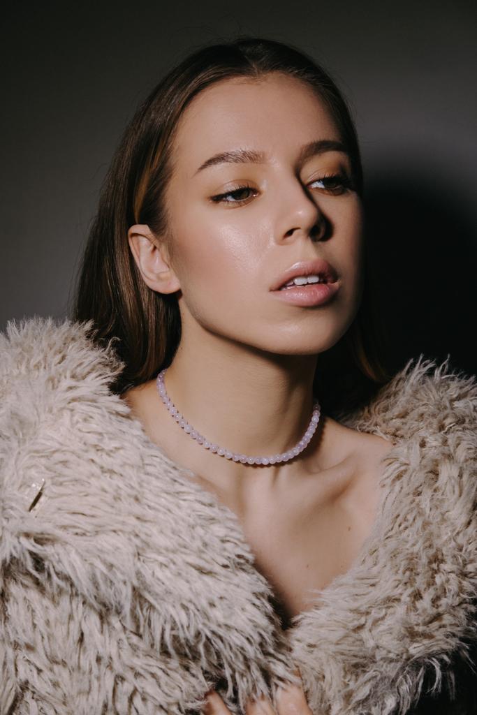 Чокер из лавандового аметиста