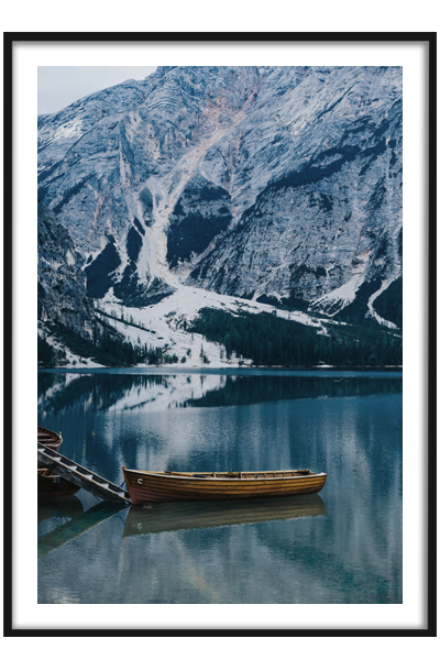 Постер Лодка на озере