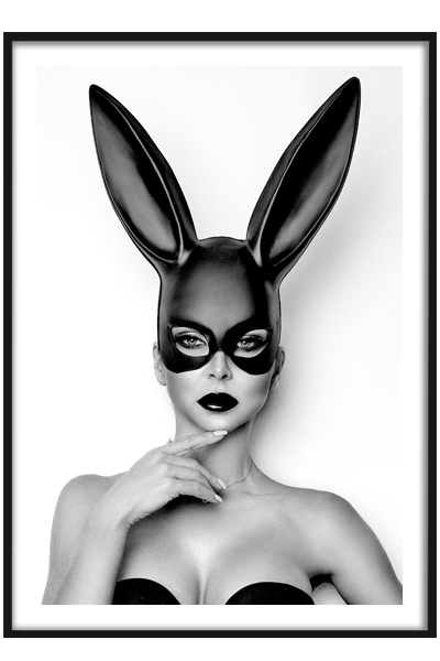 Постер Девушка-кролик