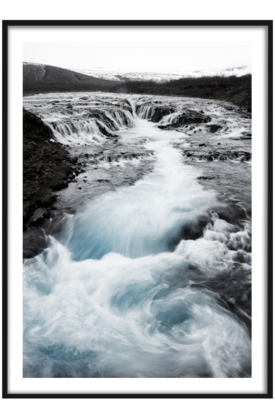 Постер Бурная река