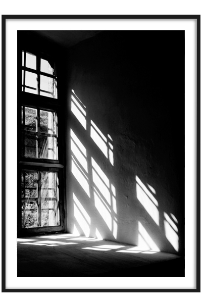 Постер Окно