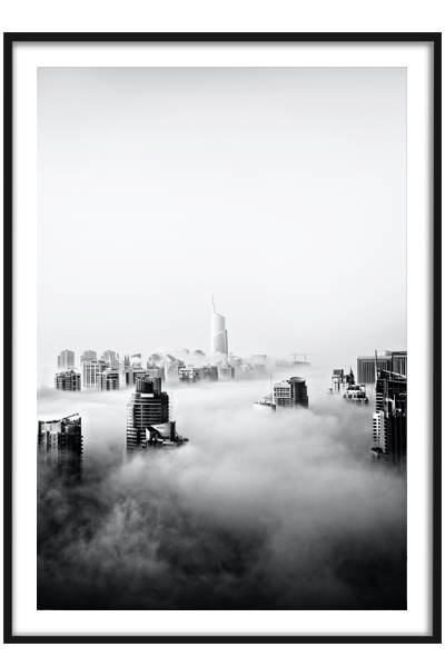 Постер Город в тумане