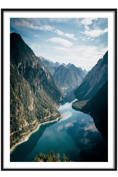 Постер  ГОРНОЕ ОЗЕРО