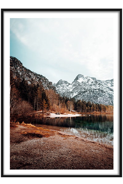 Постер  Осенний лес у озера