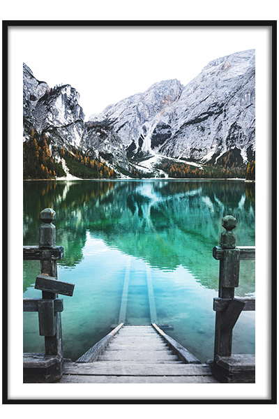 Постер Спуск в озеро