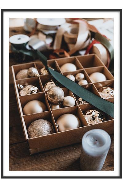 Постер ШАРЫ В КОРОБКЕ