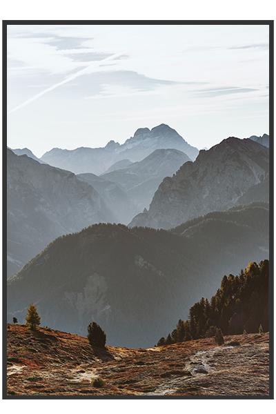 Постер ХОЛМЫ