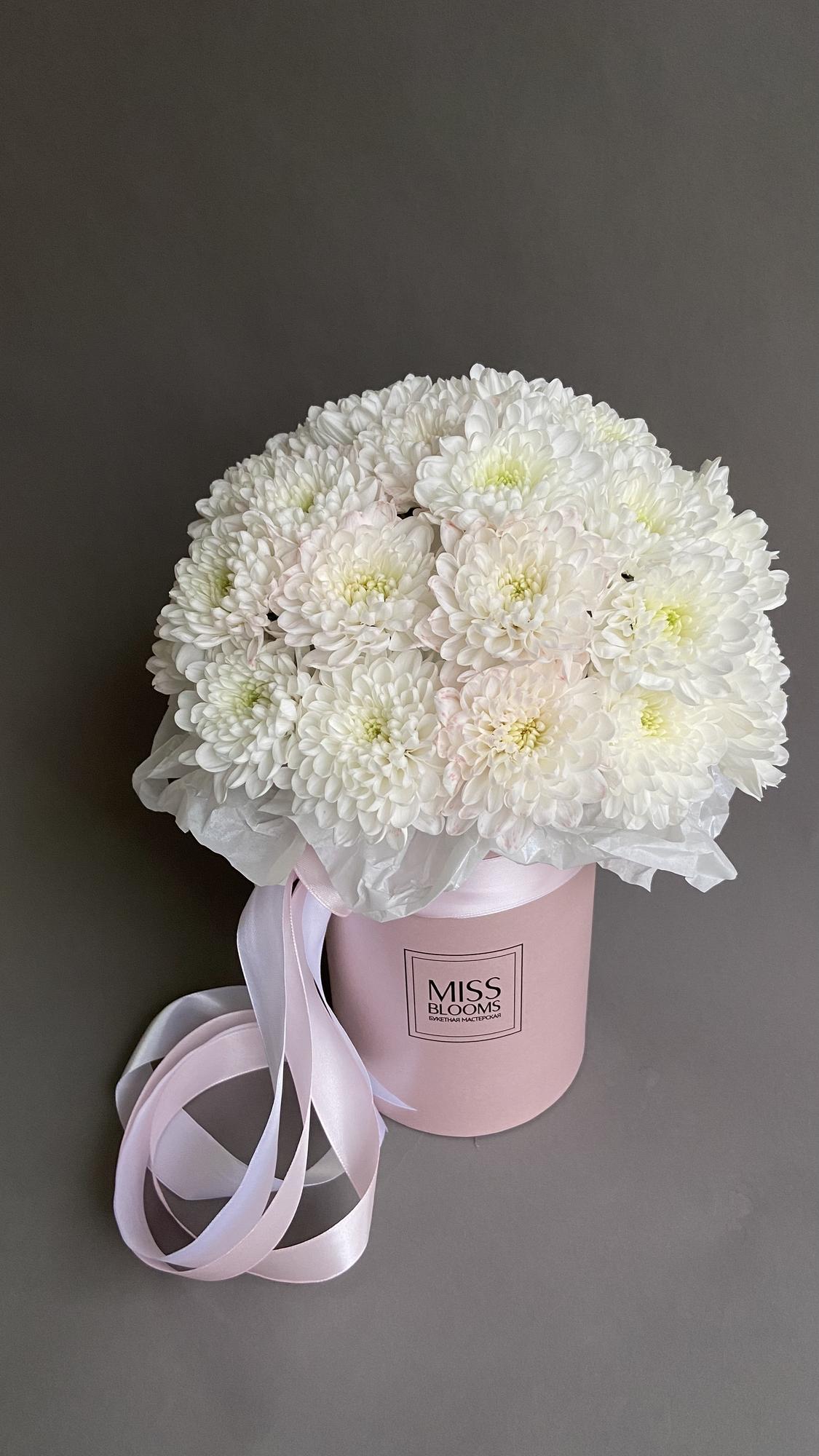 Букет из хризантемы в коробке