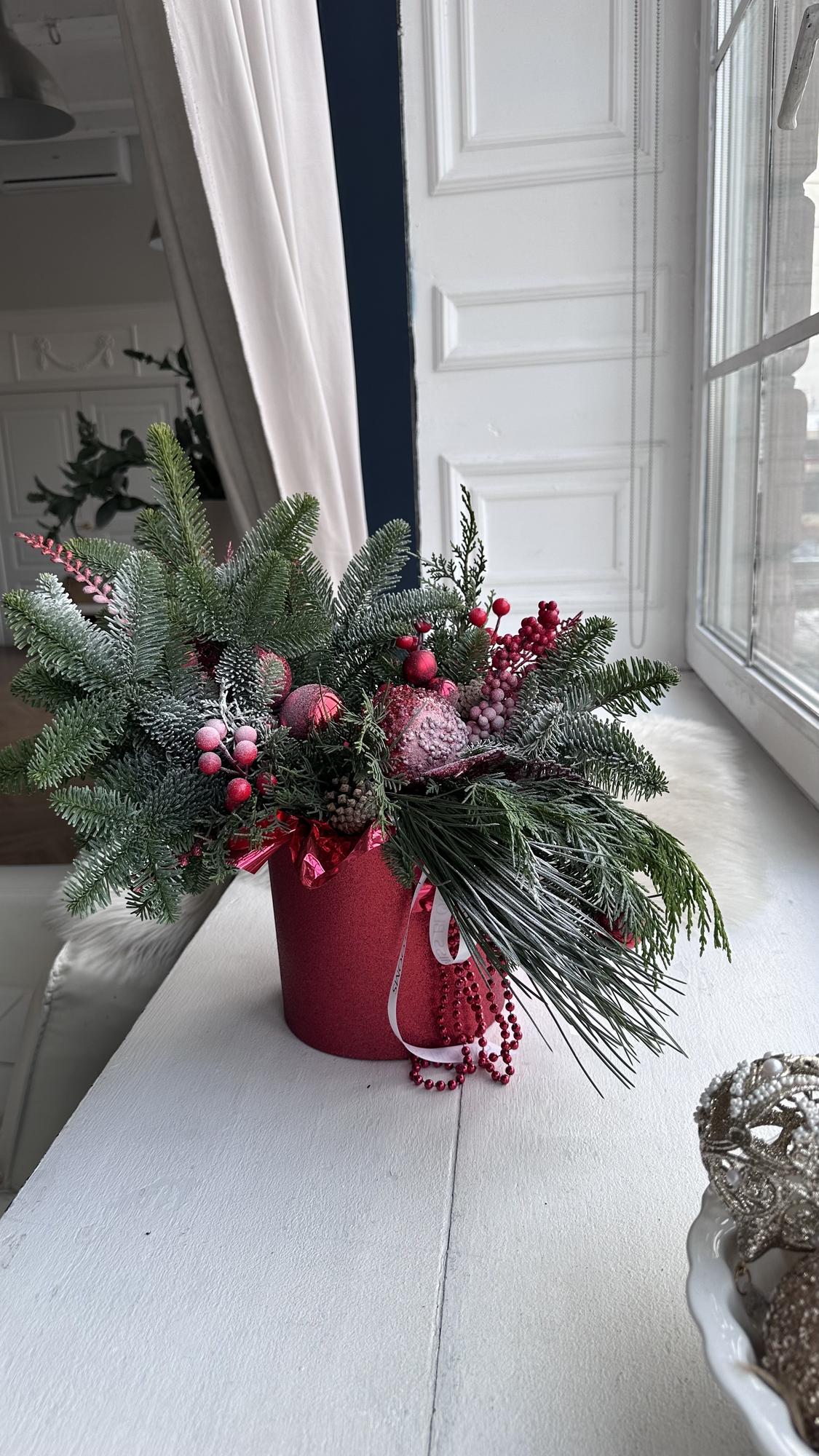 Новогодняя композиция Red в коробке