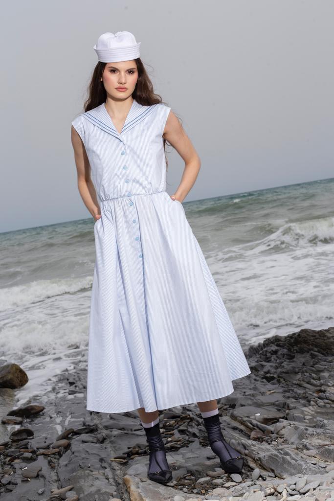 Платье из хлопка в голубую полоску