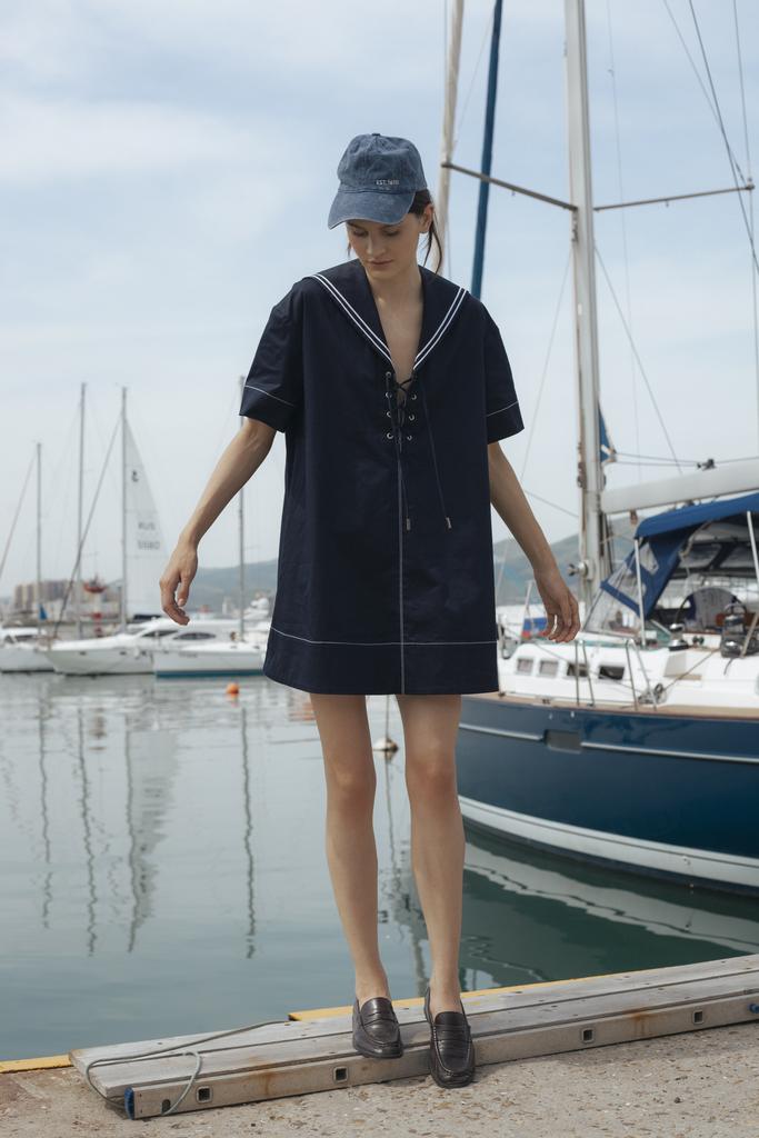 Платье мини с контрастной отсрочкой