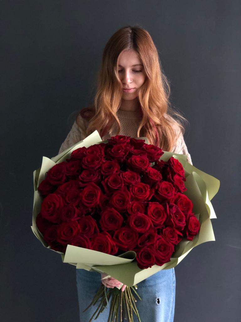 Премиальный букет 51 красная роза #172
