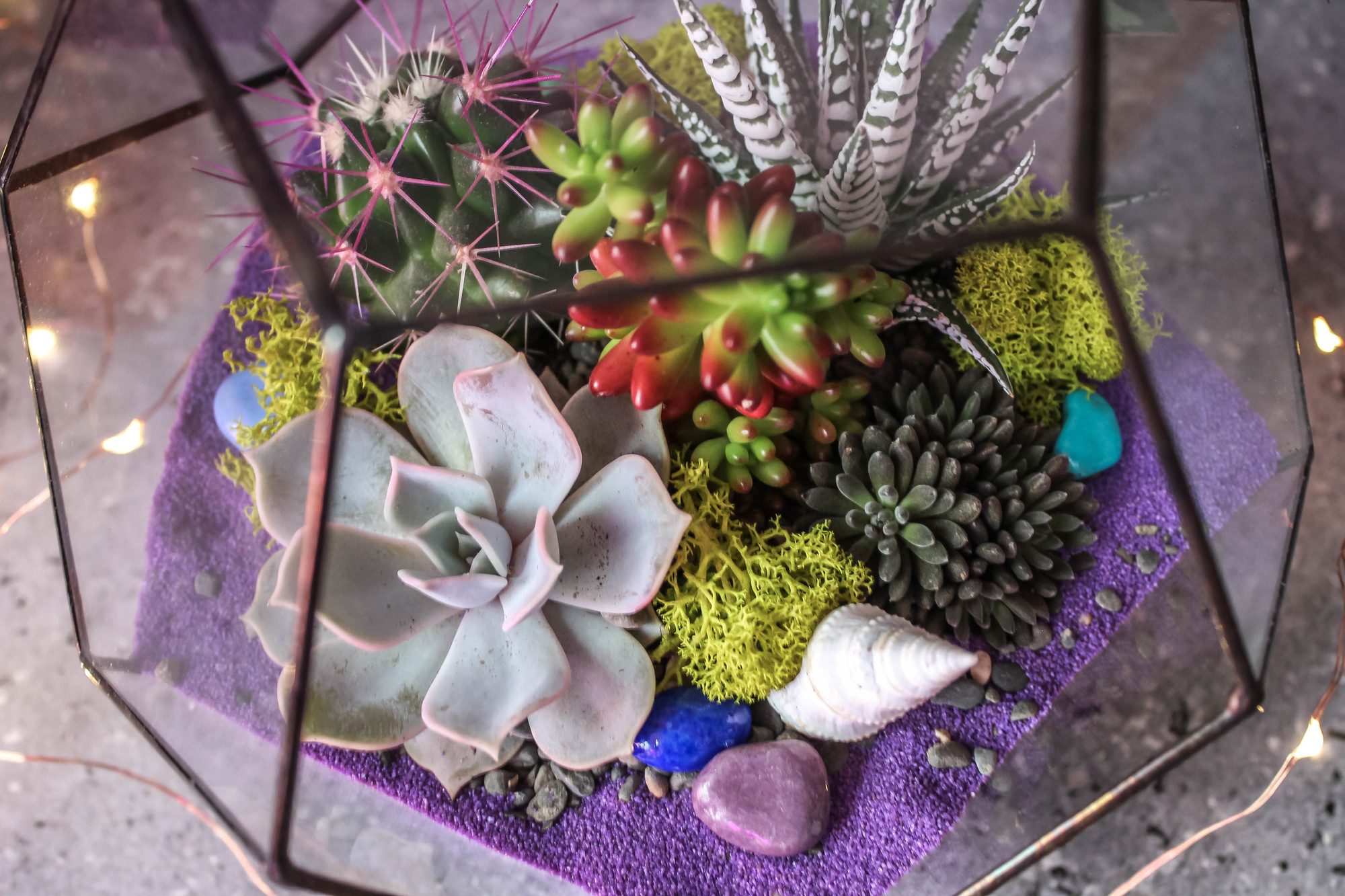 Додекаэдр фиолетовый