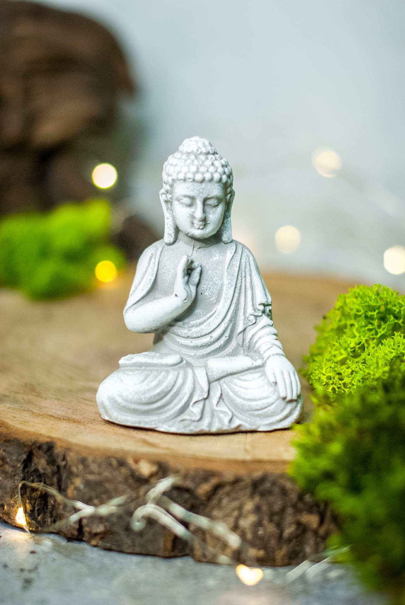 Фигурка Будда с мудрой М