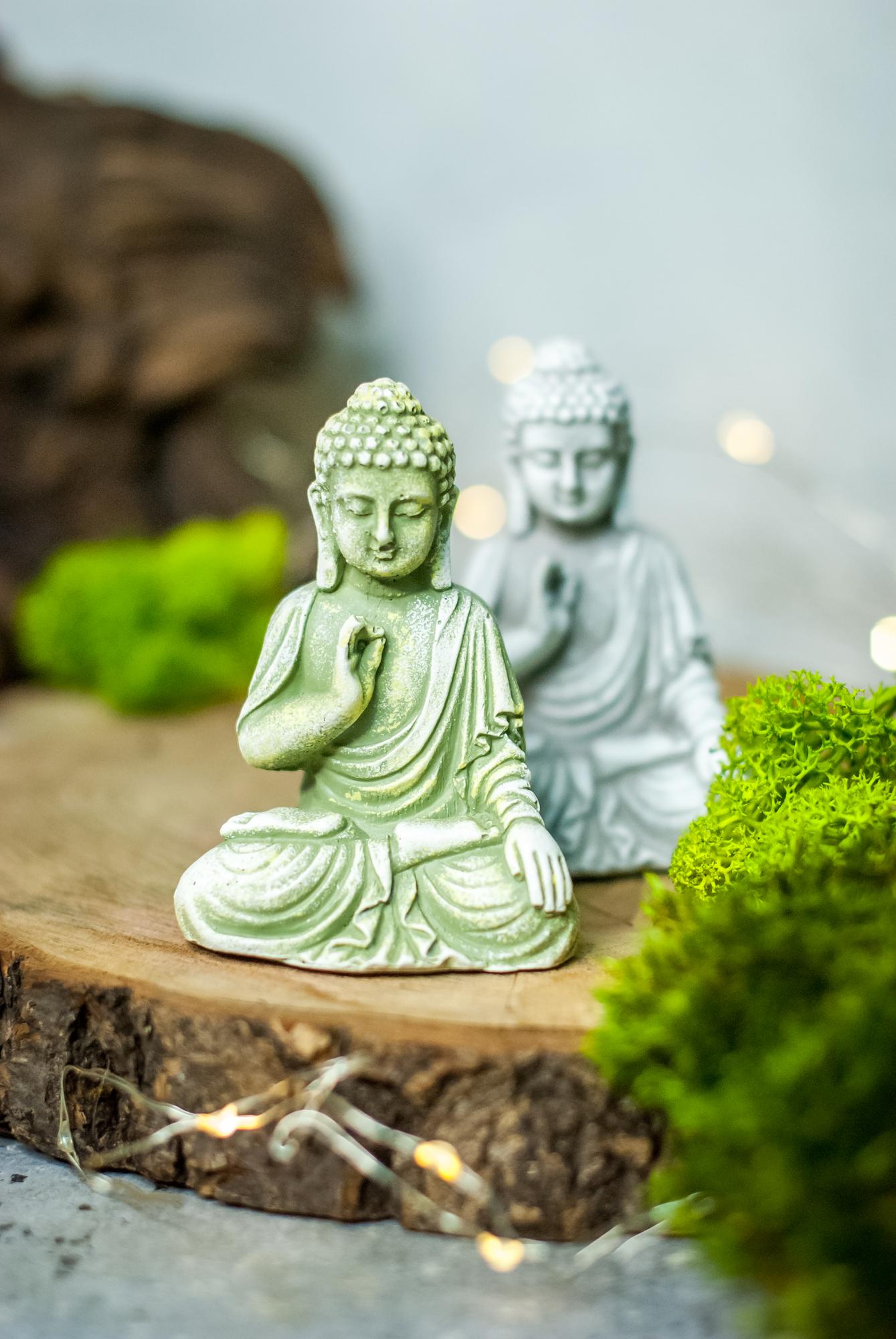 Фигурка Будда с мудрой М