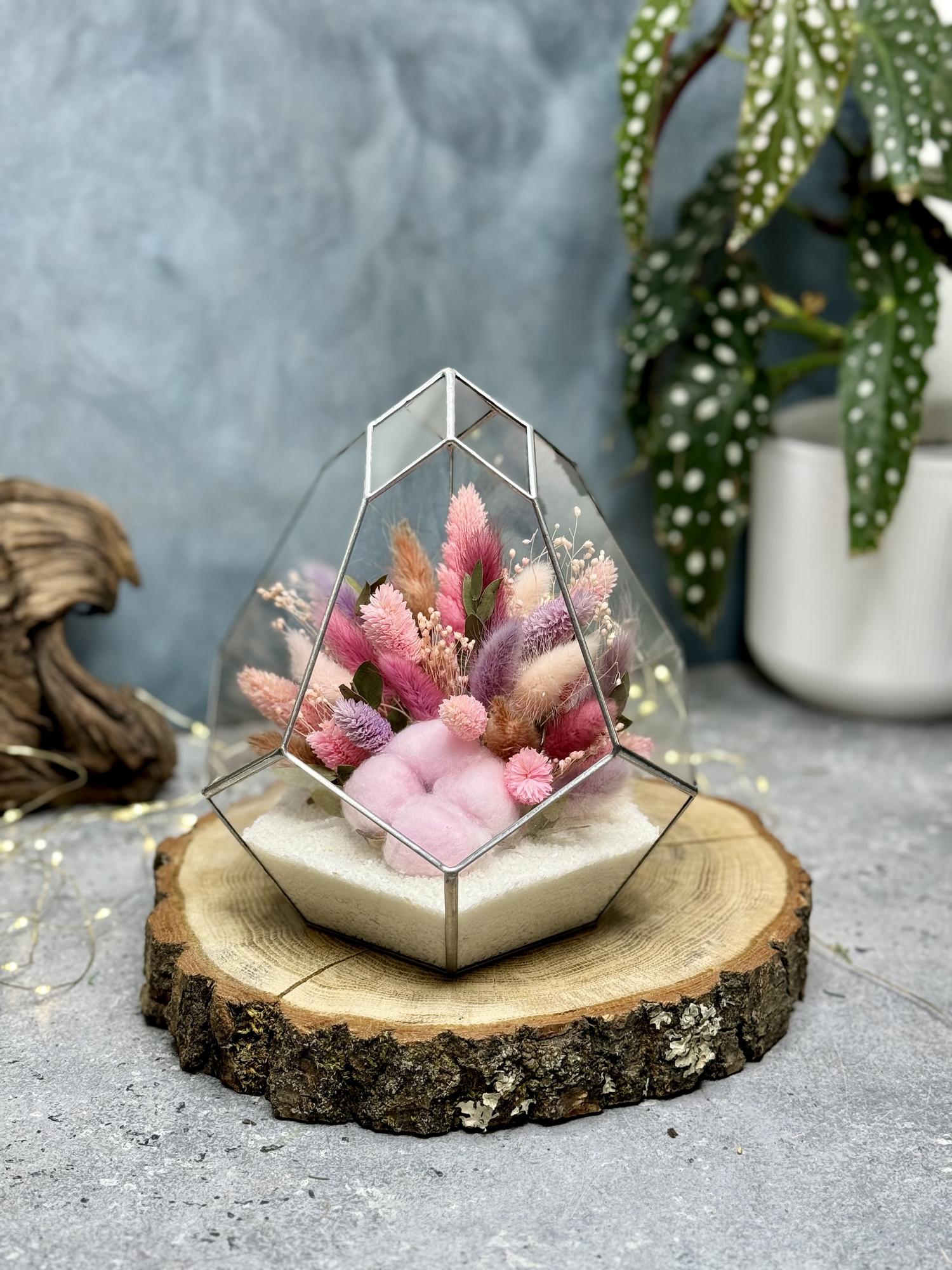 Бутон с сухоцветами "Розовый лес"