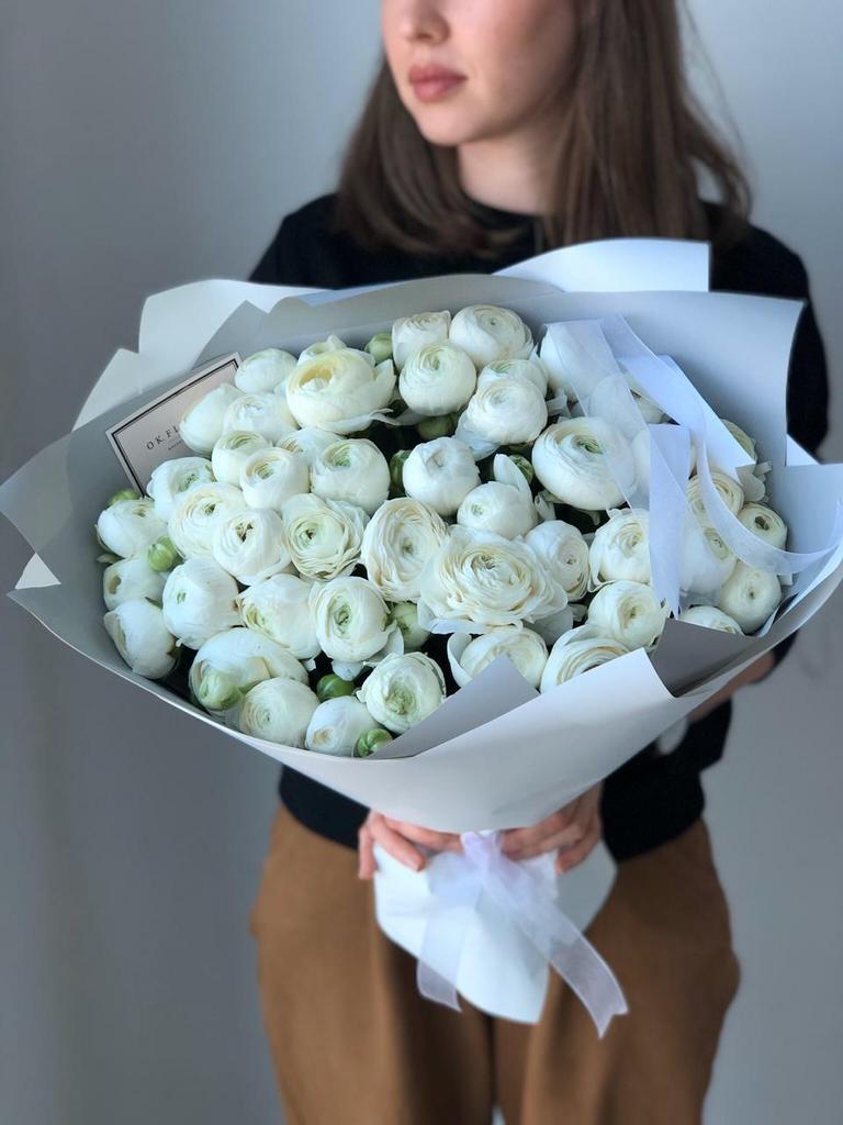 Ранункулюсы белые