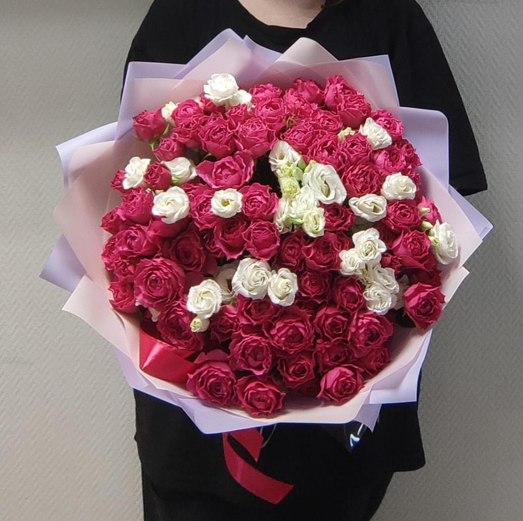 Эустома и пионовидные розы "Рич Бабблс"