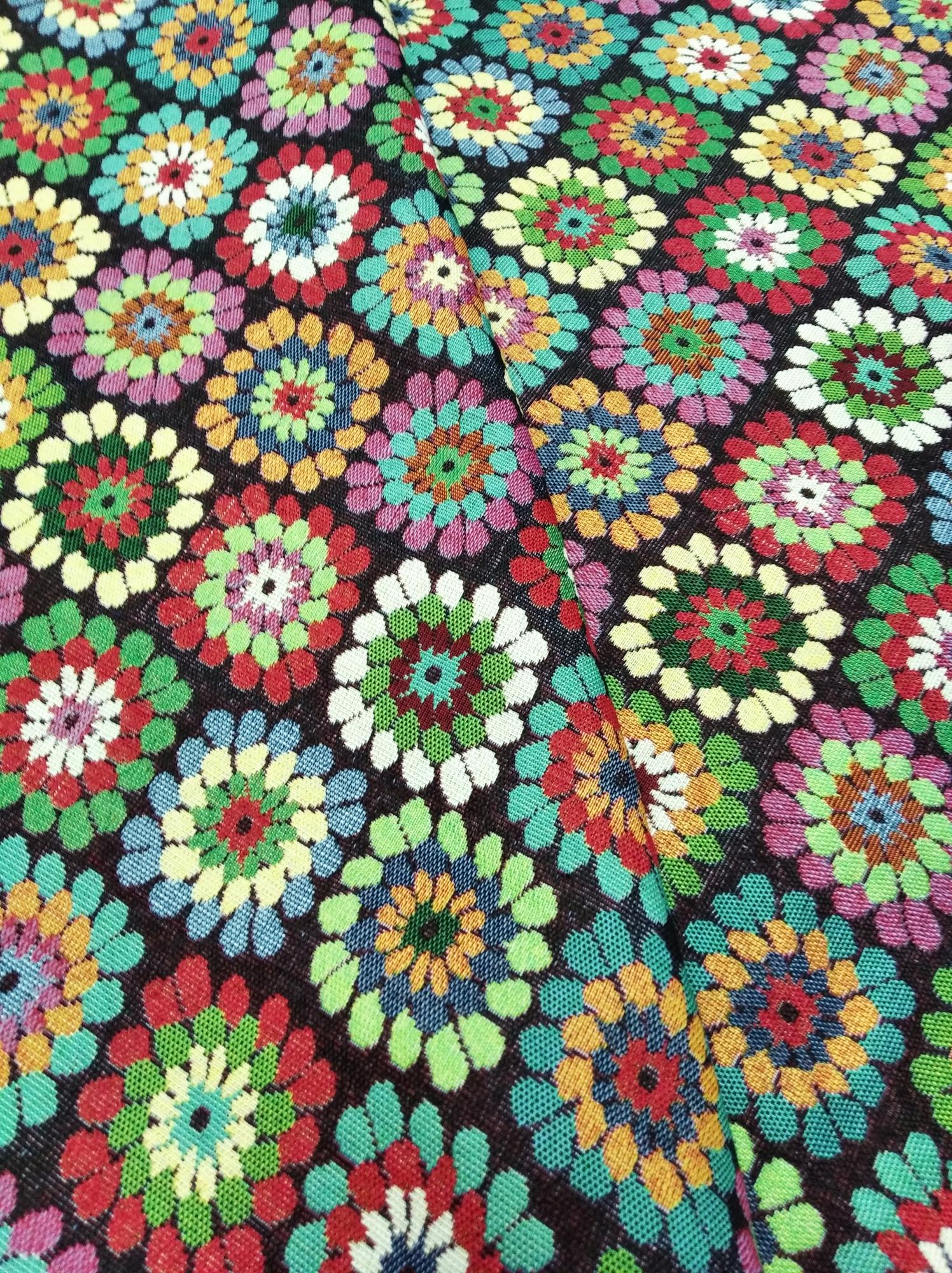 Гобелен Цветы вязанные