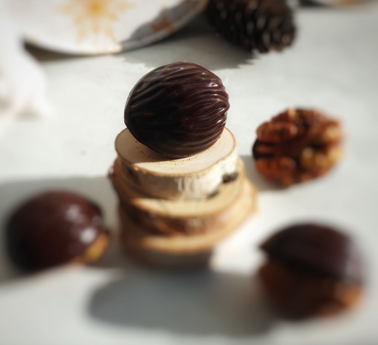 Корпусные конфеты орешки с начинкой