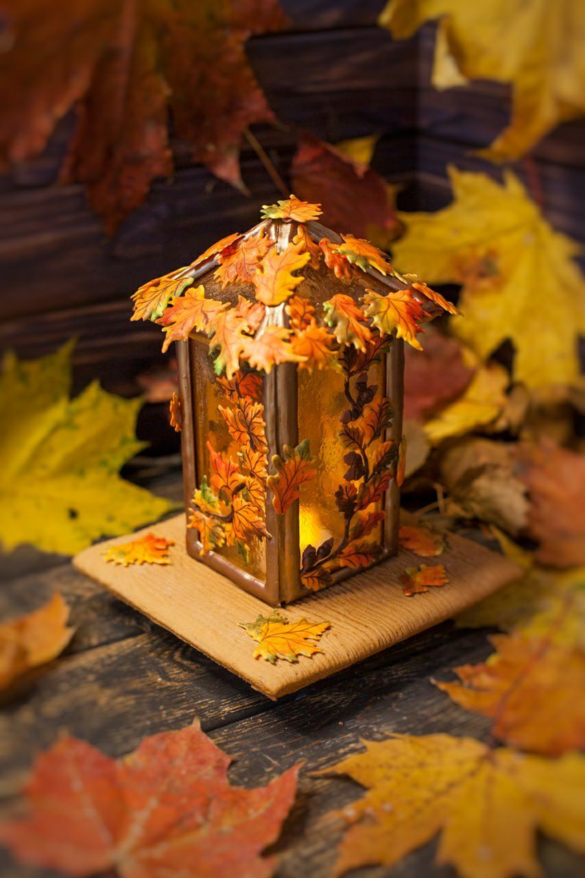 Осенние пряничные домики и фонари к празднику осени и Хеллоуин