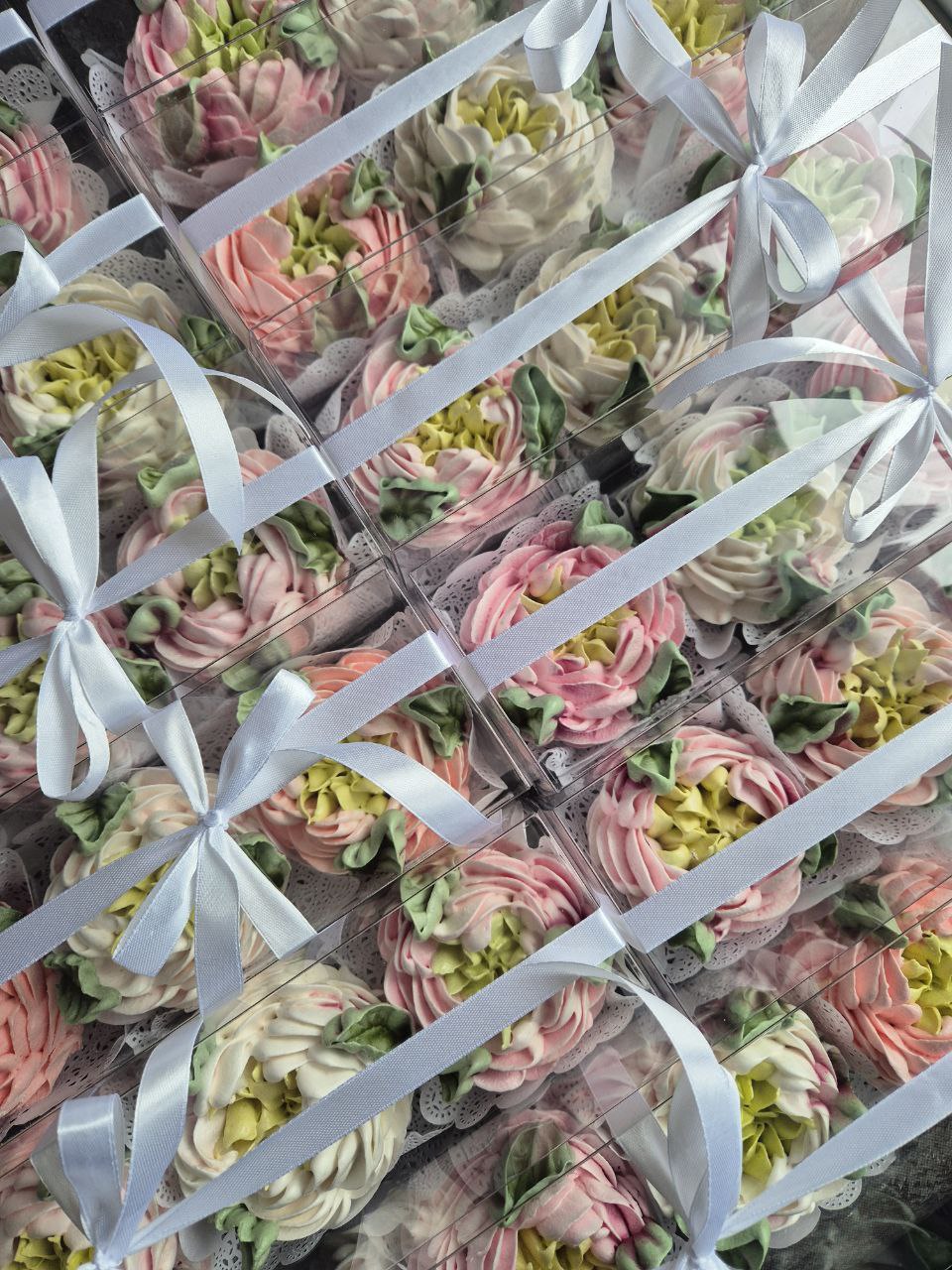 Зефирная композиция из 3-х цветков