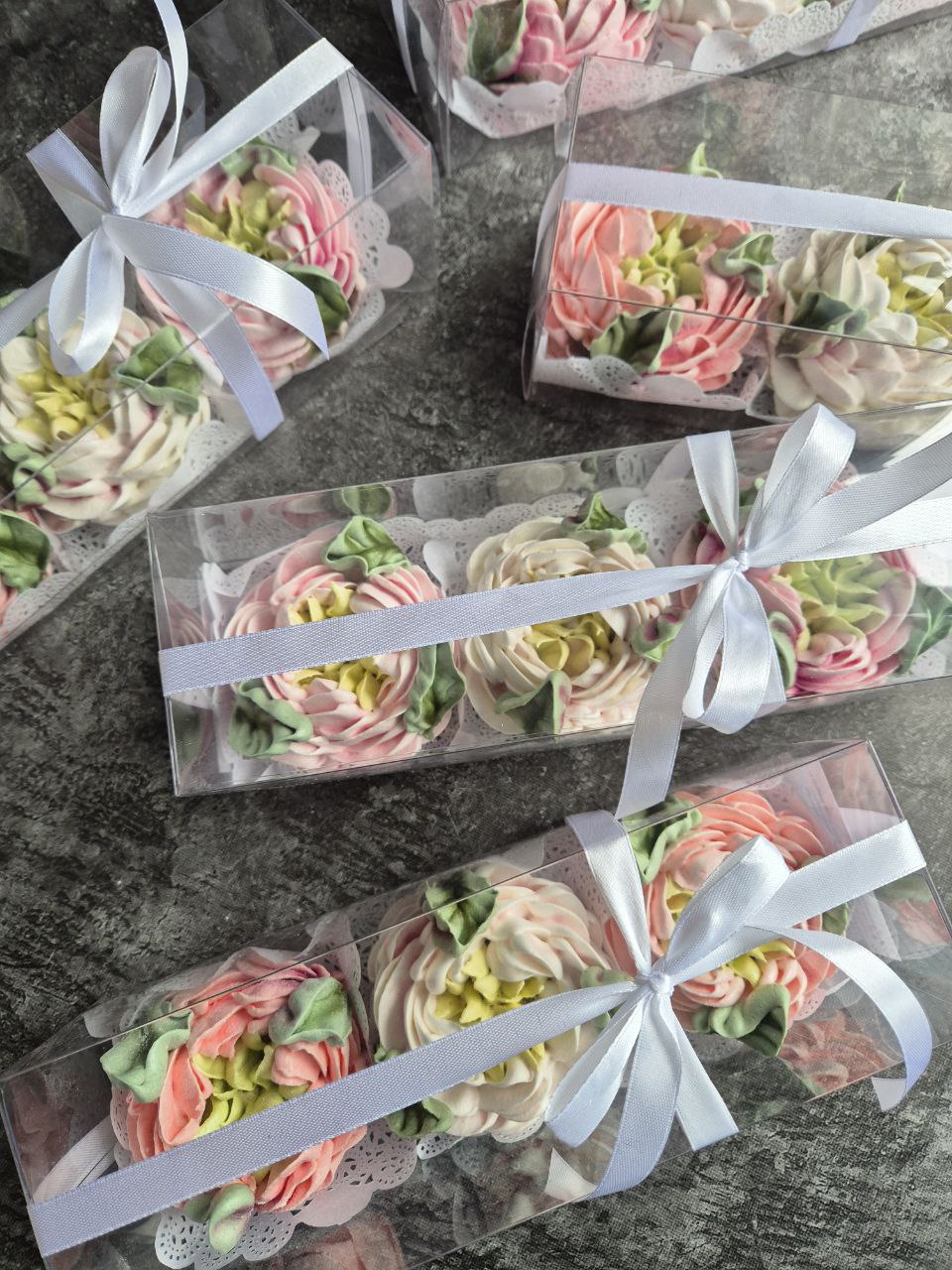 Зефирная композиция из 3-х цветков