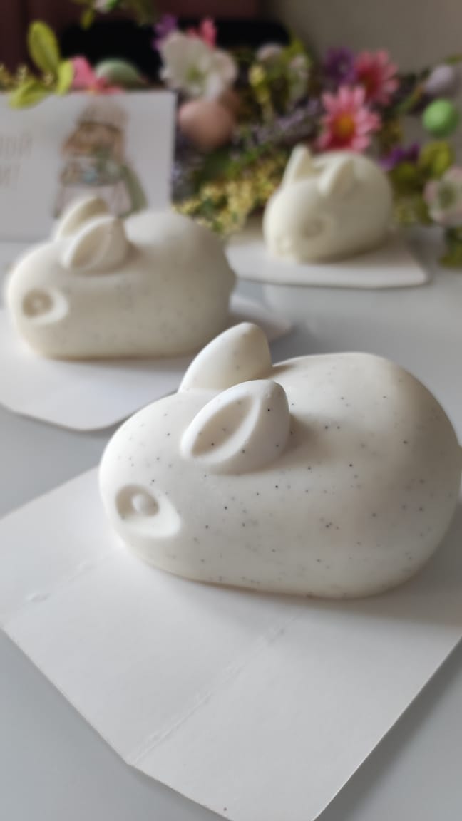 Набор муссовых пирожных "Кролики"