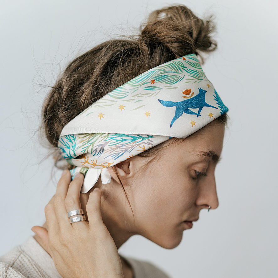 Шелковый платок "Метсола" 65х65 см