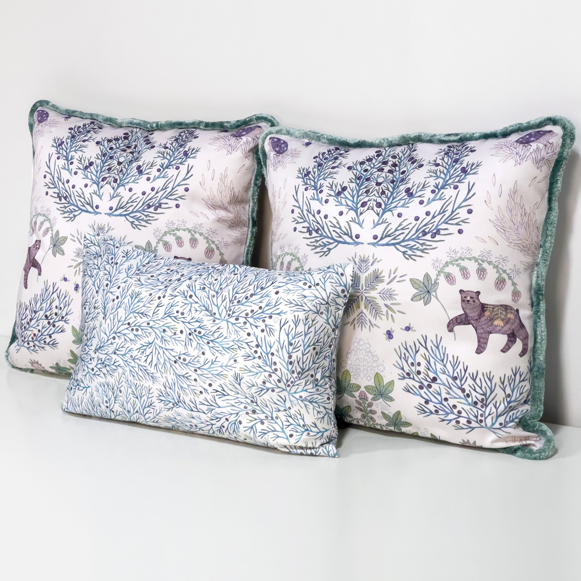 Подушка Ошпи (светлый фон)