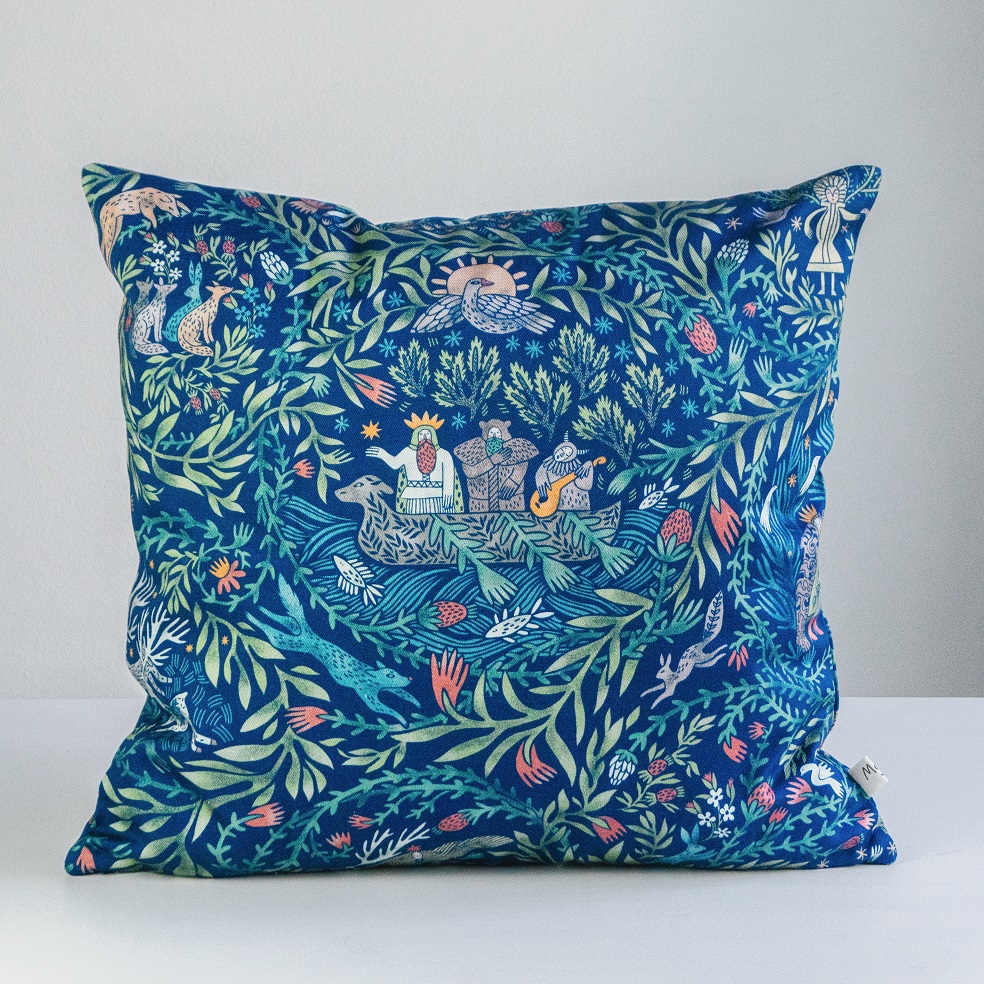 Подушка Биармия на синем фоне