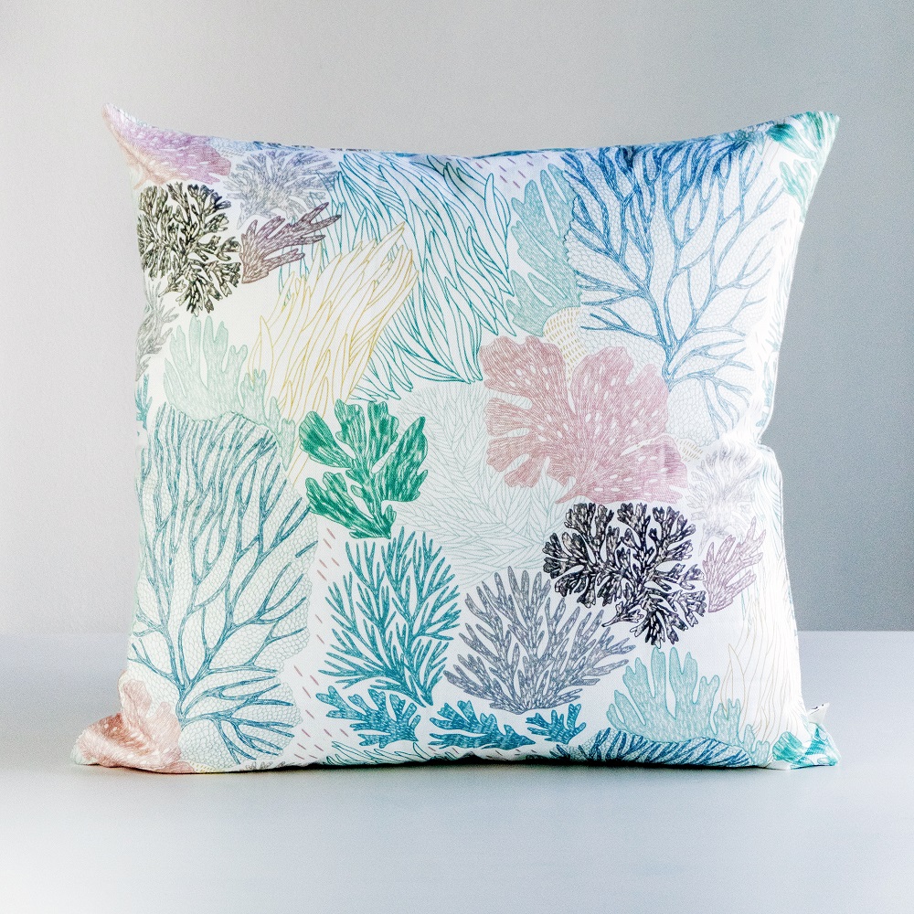 Подушка Актинии светлый