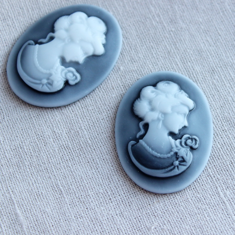 -Камея, дама1